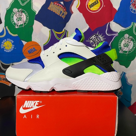 AIR HUARACHE \'SCREAM GREEN\' 2021 Size 9